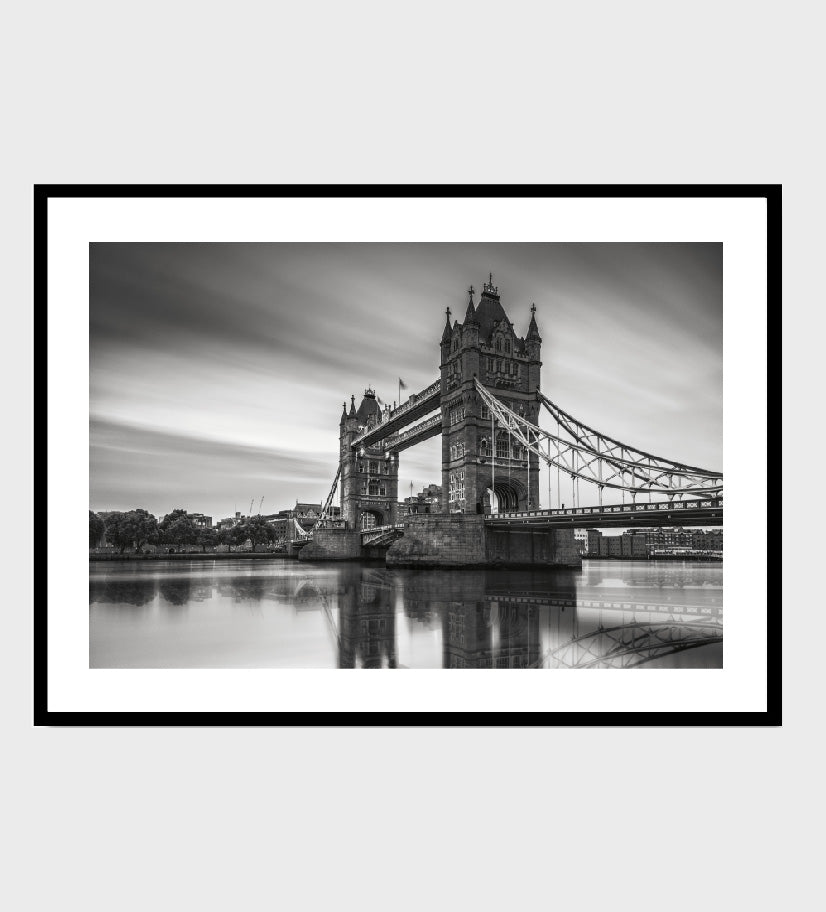 London Bridge B/W